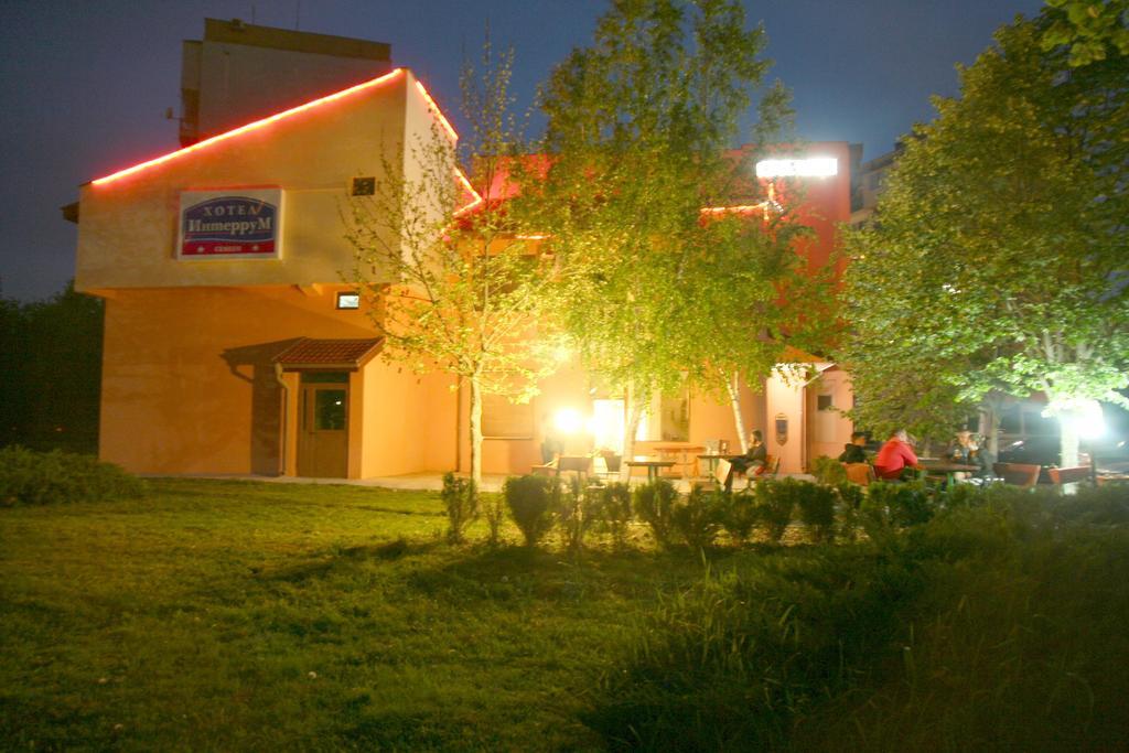 Interrum Hotel Razgrad Luaran gambar