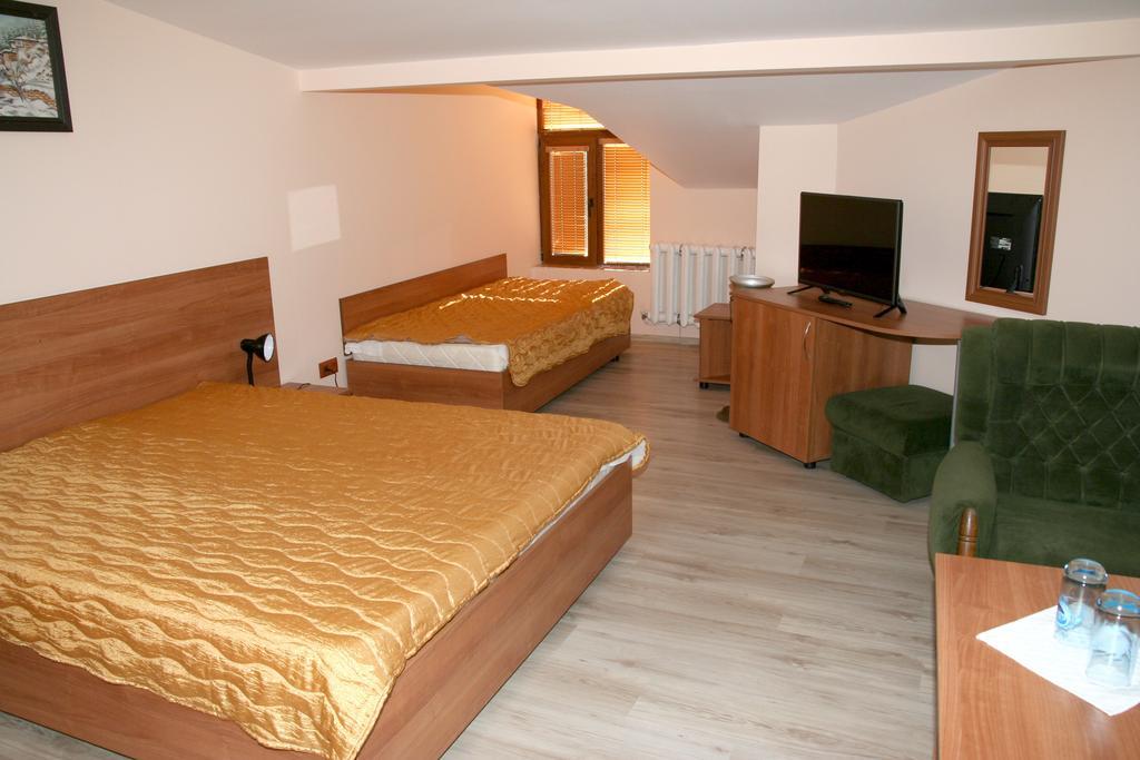 Interrum Hotel Razgrad Bilik gambar