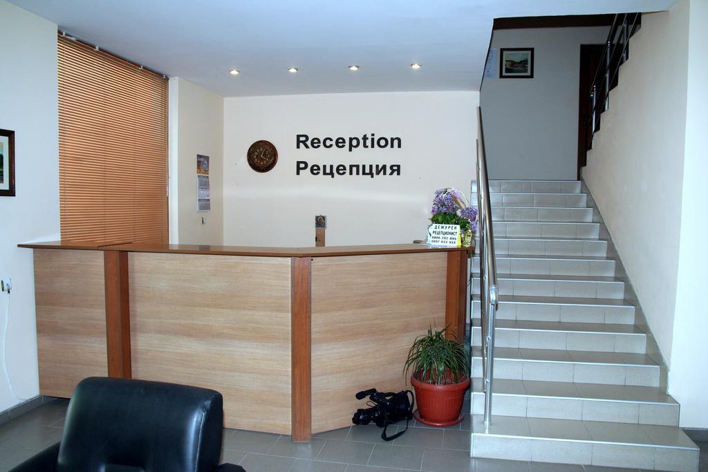 Interrum Hotel Razgrad Luaran gambar