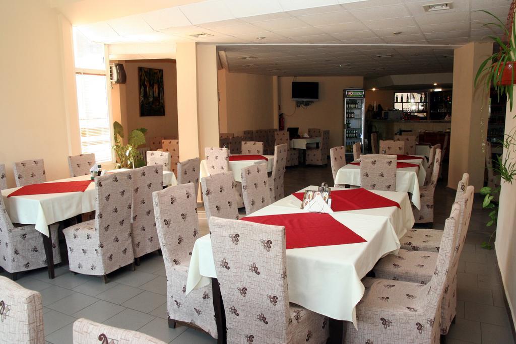 Interrum Hotel Razgrad Luaran gambar