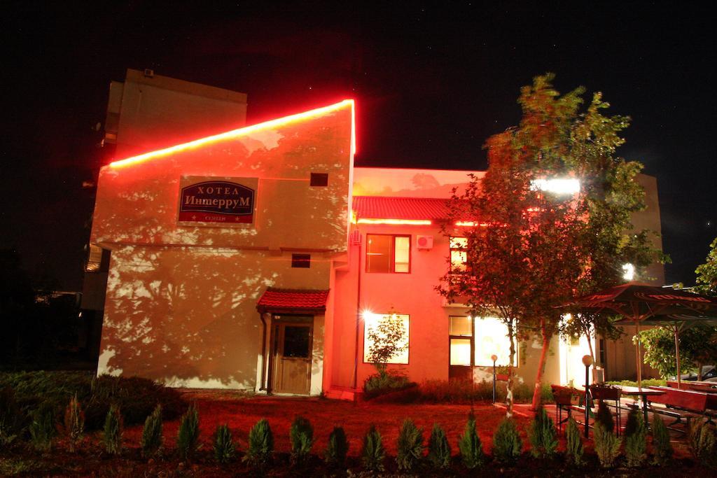 Interrum Hotel Razgrad Luaran gambar