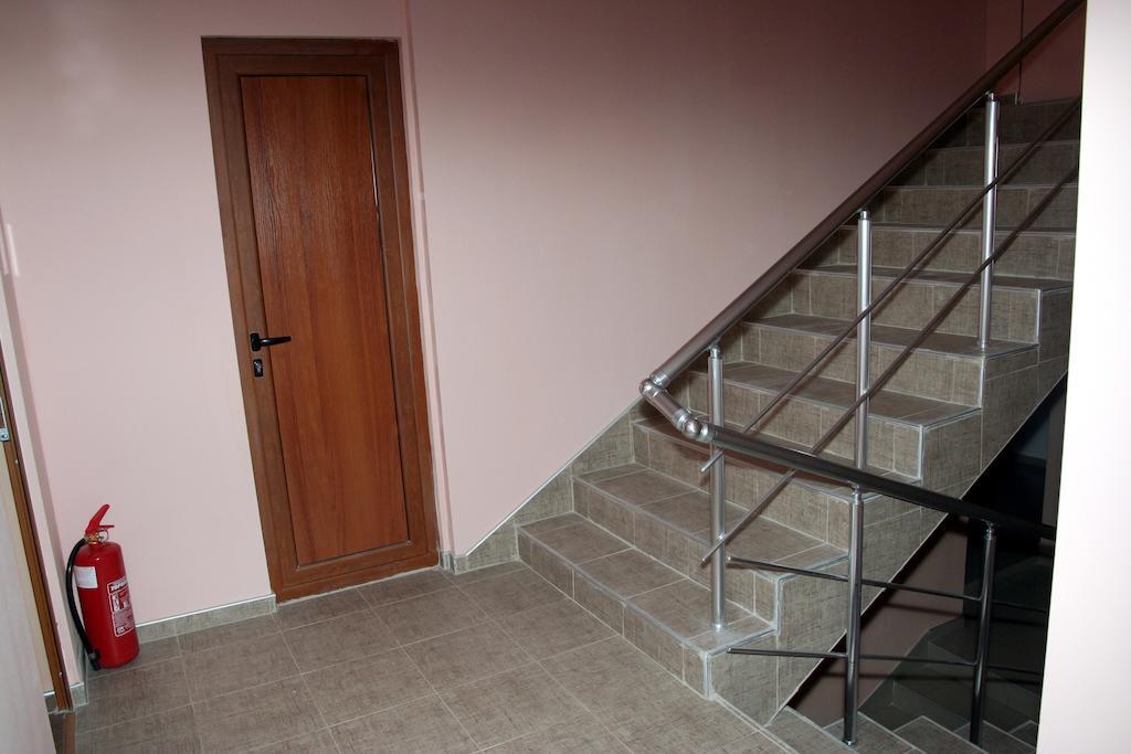 Interrum Hotel Razgrad Luaran gambar